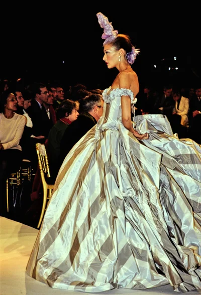 Look 3
